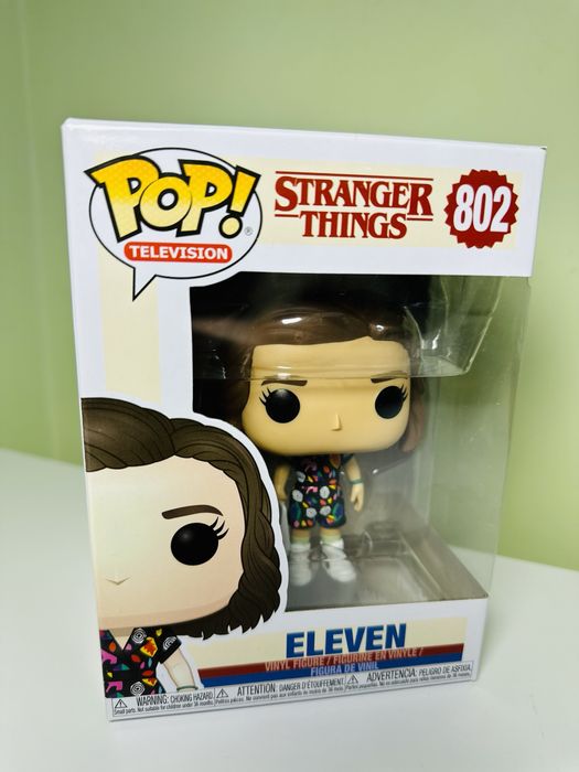 Дуже дивні справи одинадцять оригінал