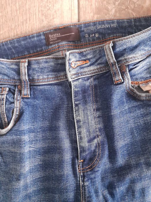 3 pary spodni Bershka