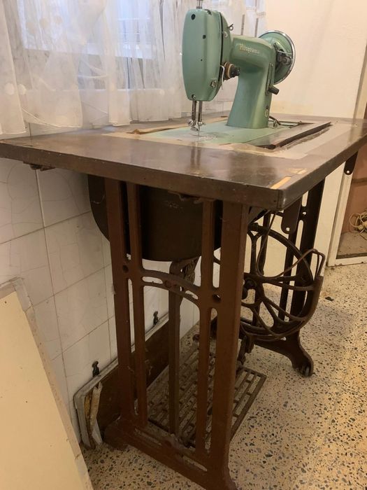 Maquina de costura Huscvarna