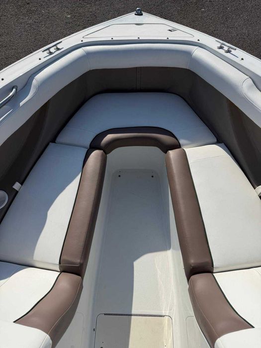 Cobalt 226 Volvo V8 Atrelado