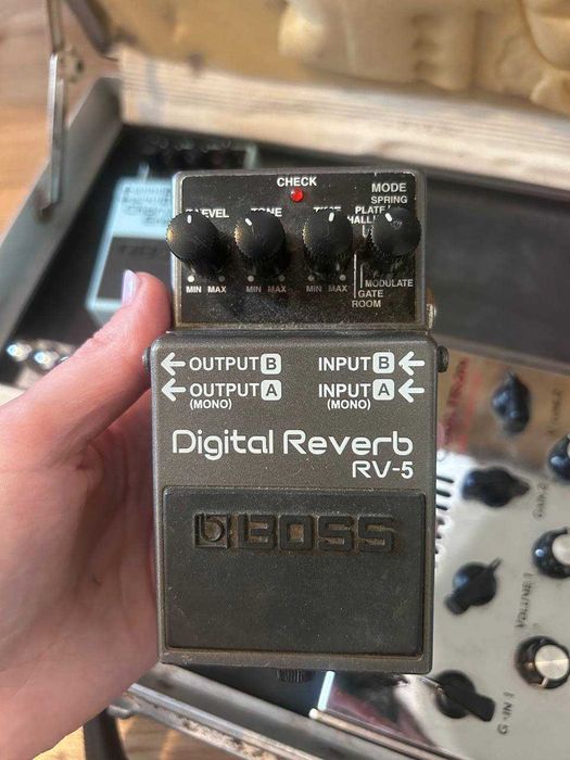 efekty gitarowe Boss, Vox, Marshall,