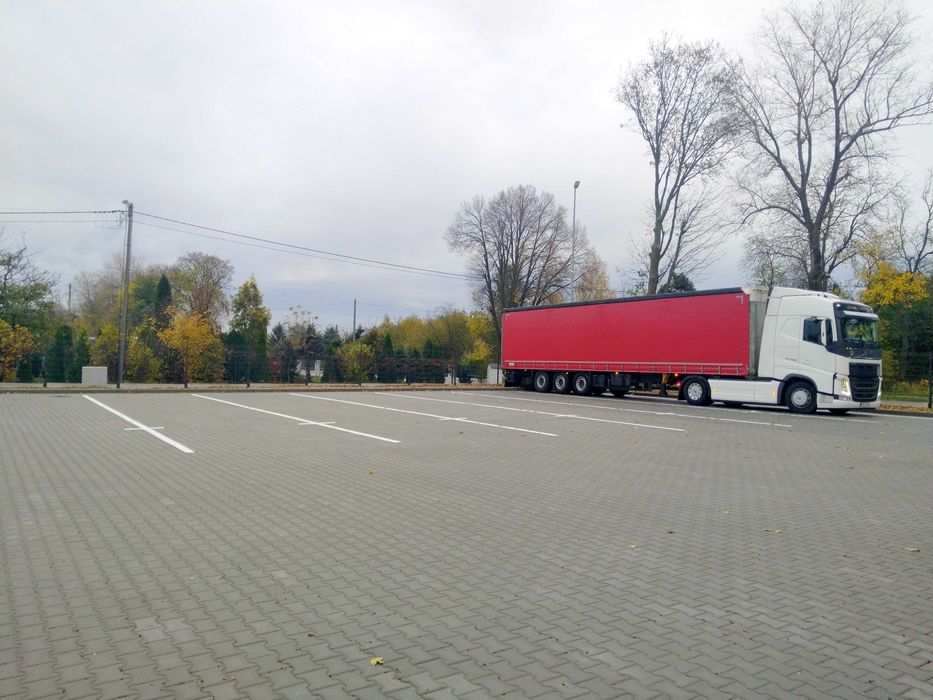 Parking TIR, miejsca postojowe, abonament, przy trasie Miechów Wolbrom - View 2