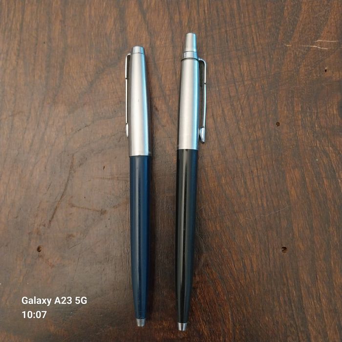 Lote 2 Canetas Parker Jotter Originals — Bond Street Black & Waterloo Blue (Sem Recarga)