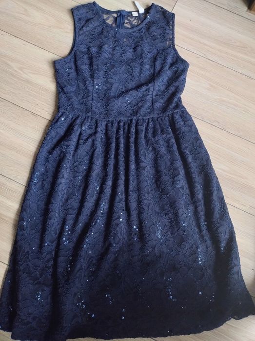 Elegancka sukienka bodyflirt L