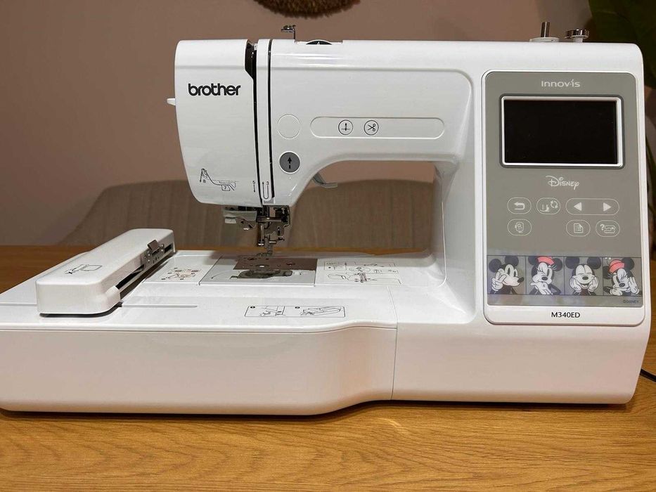 Máquina de bordar Brother Innov-is M340ED