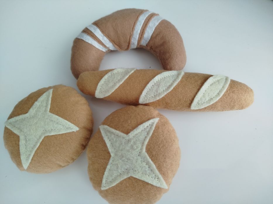 Pieczywo do zabawy z filcu