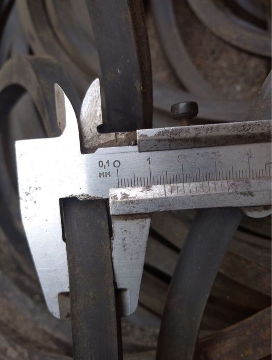 Шнур резиновый прямоугольного (квадратного сечения)