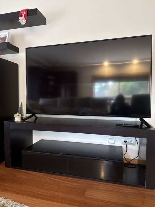 Mesa TV cor castanho escuro e gavetas em vidro