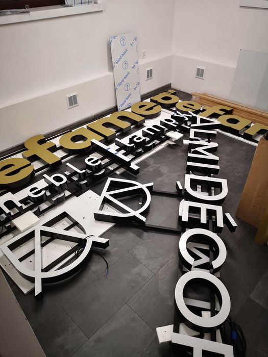 Gięcie blachy do liter blokowych reklama litery 3D litery blokowe