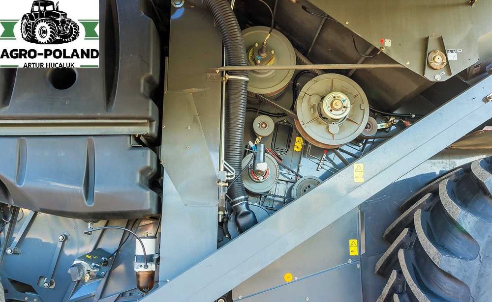 Комбайн CLAAS LEXION 750 - 2012 - 1650 м/г - 7.5 M