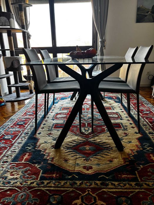 Mesa de jantar em nogueira maciça e vidro – 1,8 m – excelente estado64563997045634121