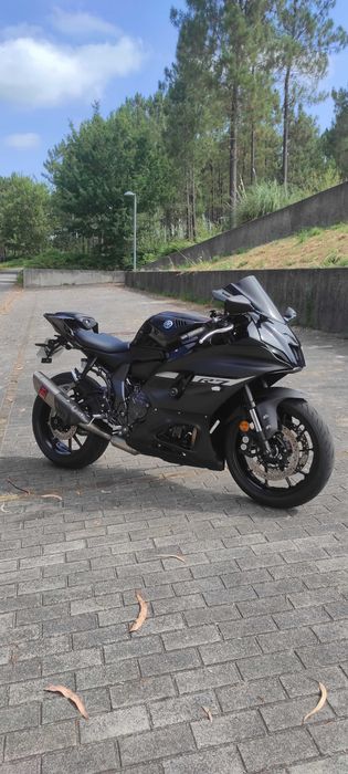 Yamaha R7 - 2025