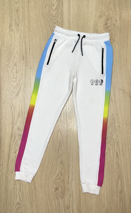 В идеале.Модный нарядный спортивный  костюм для девочки 10-11 лет