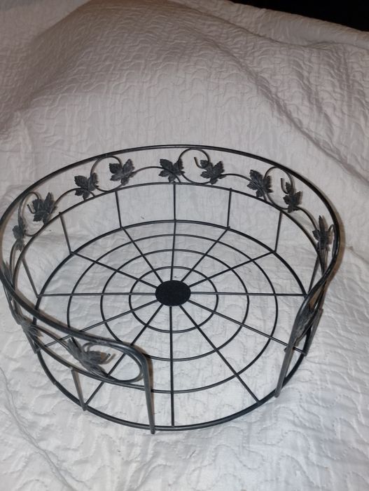 Metalowy kosz na ręczniki,owoce