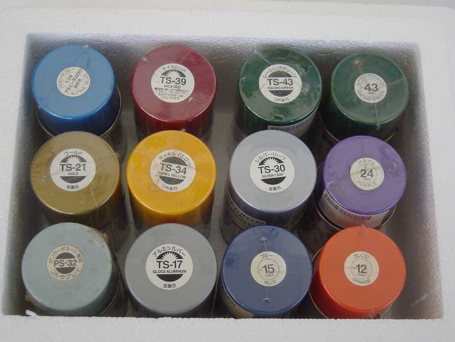 modelismo - Latas de spray de tinta da Tamiya