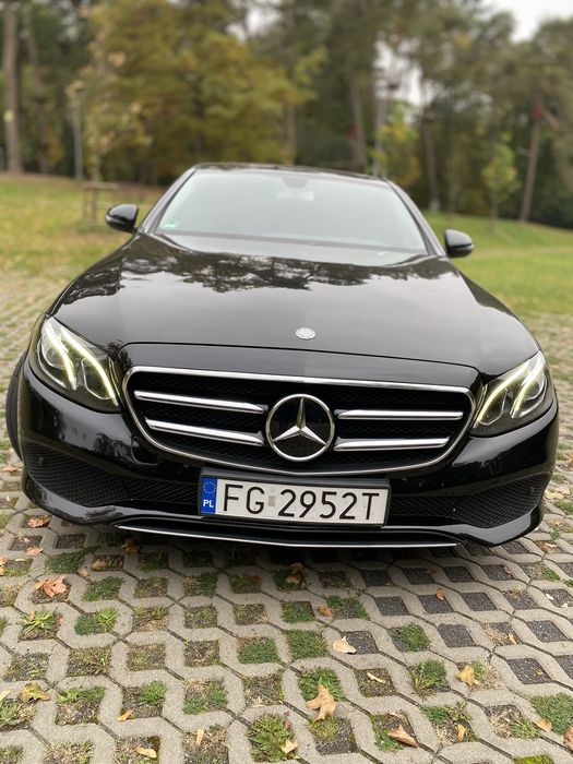 Mercedes - Benz 220