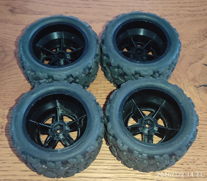 Koła RC ,Hex 7, wymiar 65x37.