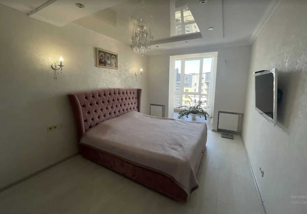 3-кімнатна квартира з ремонтом на Озерній