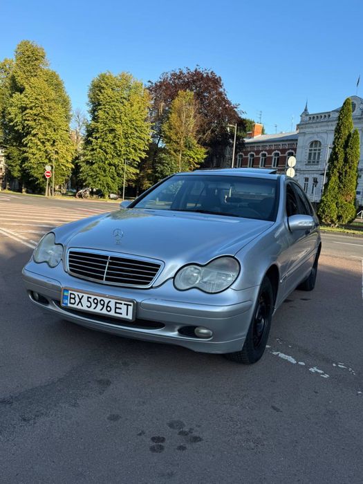 Mercedes -Benz   C-180