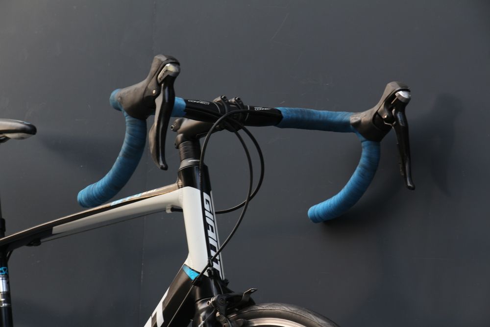 Шосейний велосипед Giant Defy 1 Shimano 105
