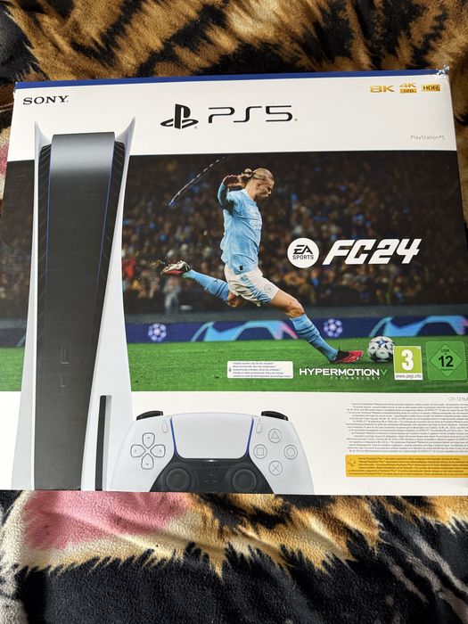 Play Station 5 + 2 kontrolery