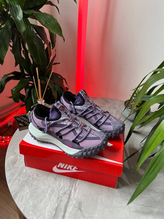 Nike ACG Mountain Fly Low Violet
