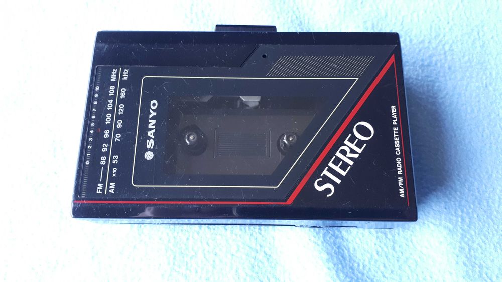 Walkman SANYO MGR61 z radiem