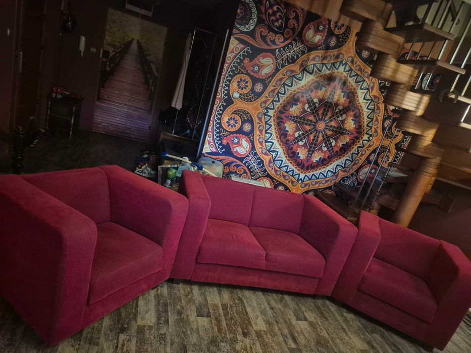 Zestaw mebli kubicznych sofa i 2 fotele