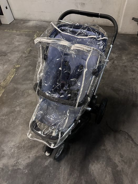 Carrinho de bebe Quinny Buzz c/ capa chuva