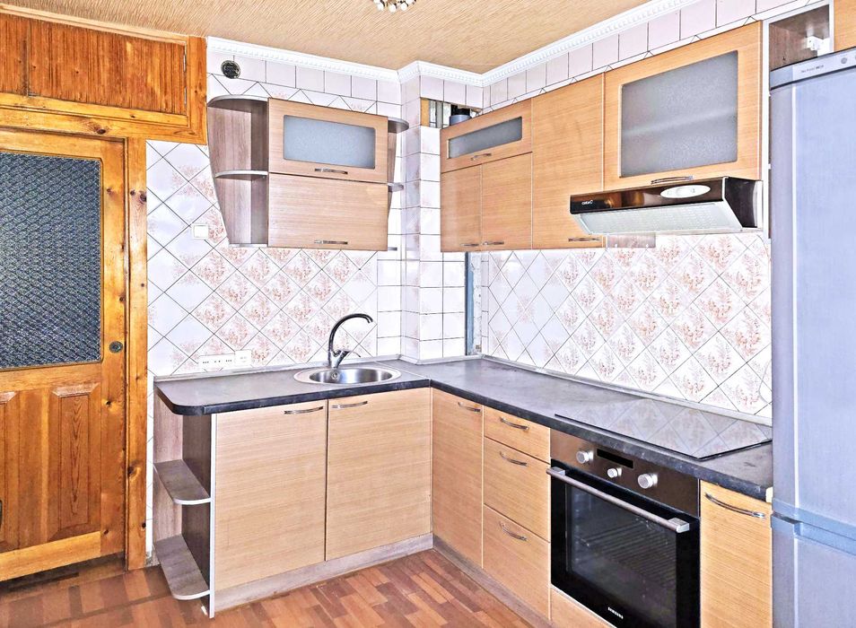 3 кім 73 м2 в ЦЕГЛІ будинок 1993 року СПЕЦПРОЕКТ район ТОПОЛЬ (719010)