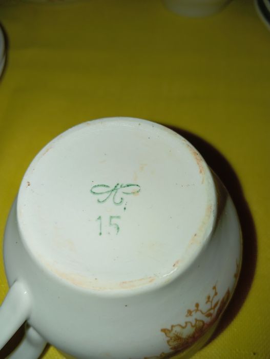 Чайний сервіз  на 6  персон .