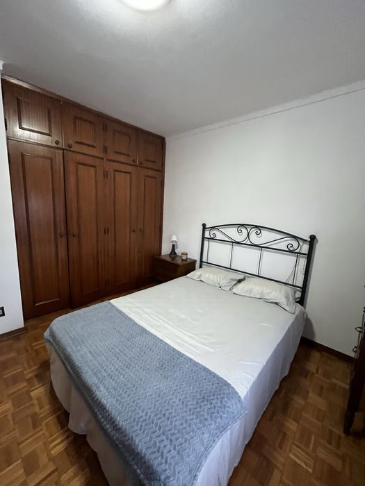 T2 mobilado em Ceira, 85 m², perto do Metro Mondego, com contrato