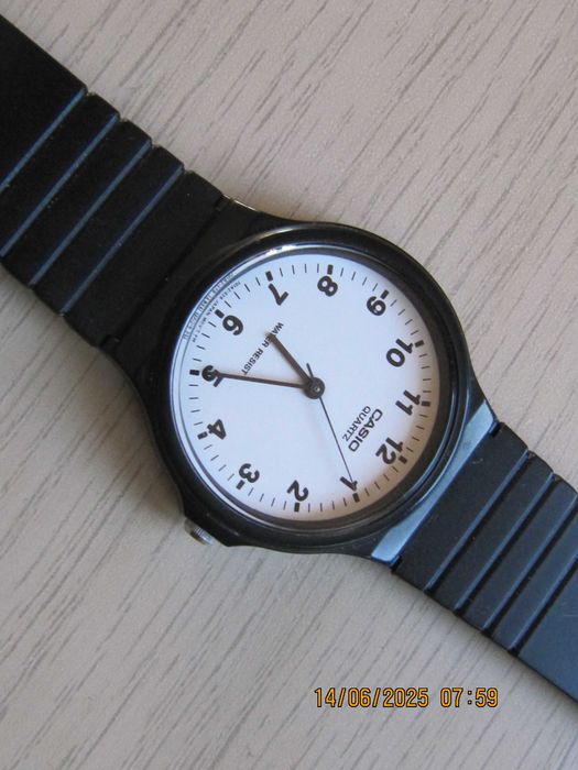 Casio MQn24 zegarek  powystawowy