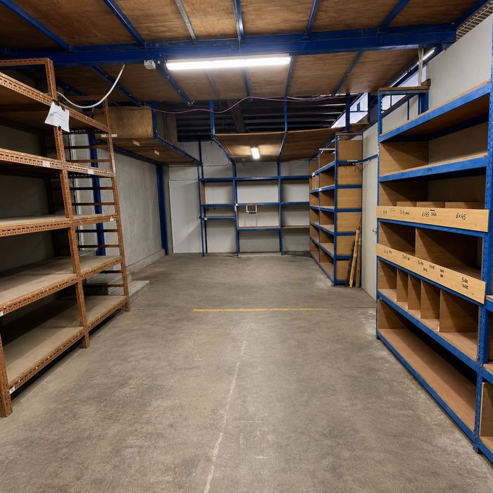 Armazém industrial 1500m2