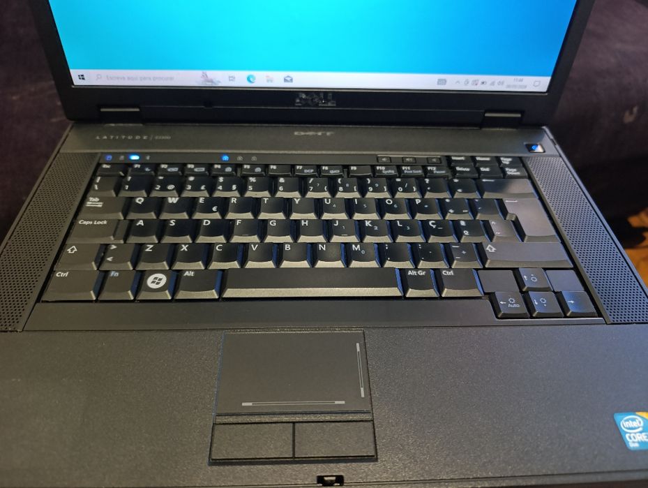 Dell Latitude E5500 (Intel Core 2 Duo - 4GB RAM - 128GB SSD)