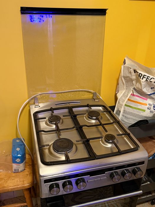 Kuchenka wolnostojąca gazowo-elektryczna Amica