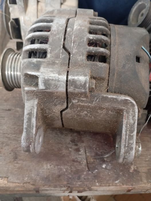 Продам генератор Форд