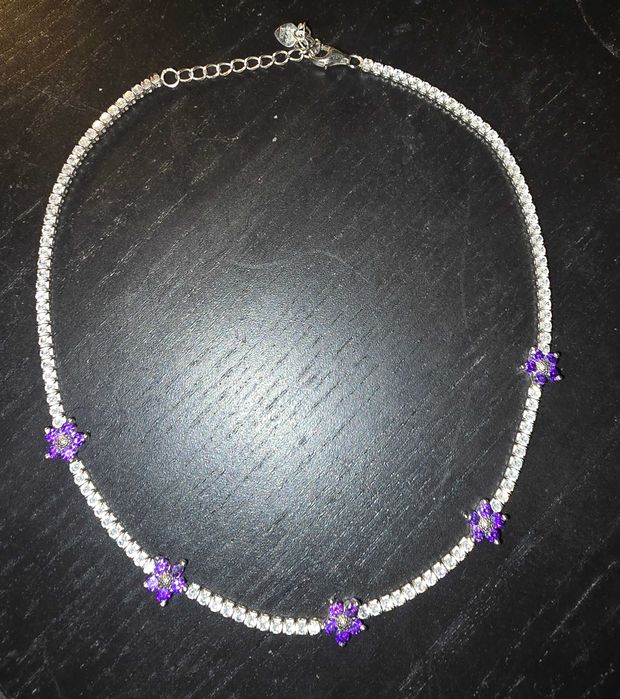 Colar flores prata marca Magnólia 36,5cm