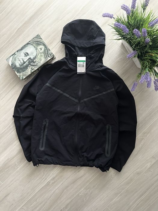 Вітровка Nike Tech Woven Jacket | HM7151-010