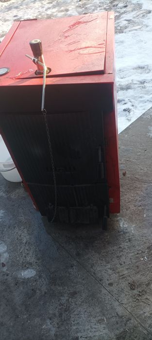 Котел твердопаливний