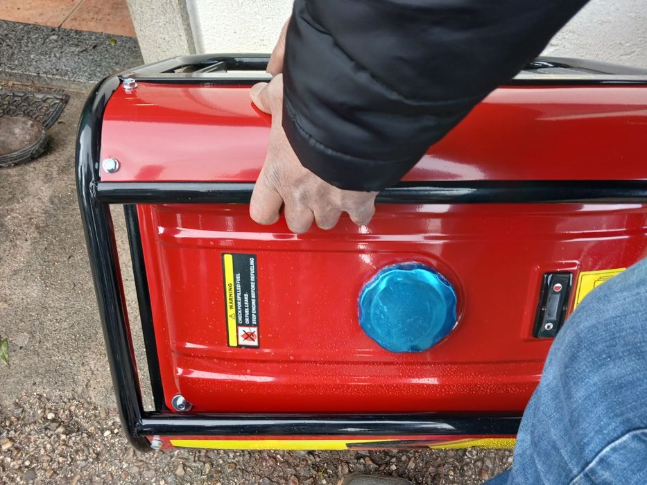 Vendo gerador trifásico e monofasico