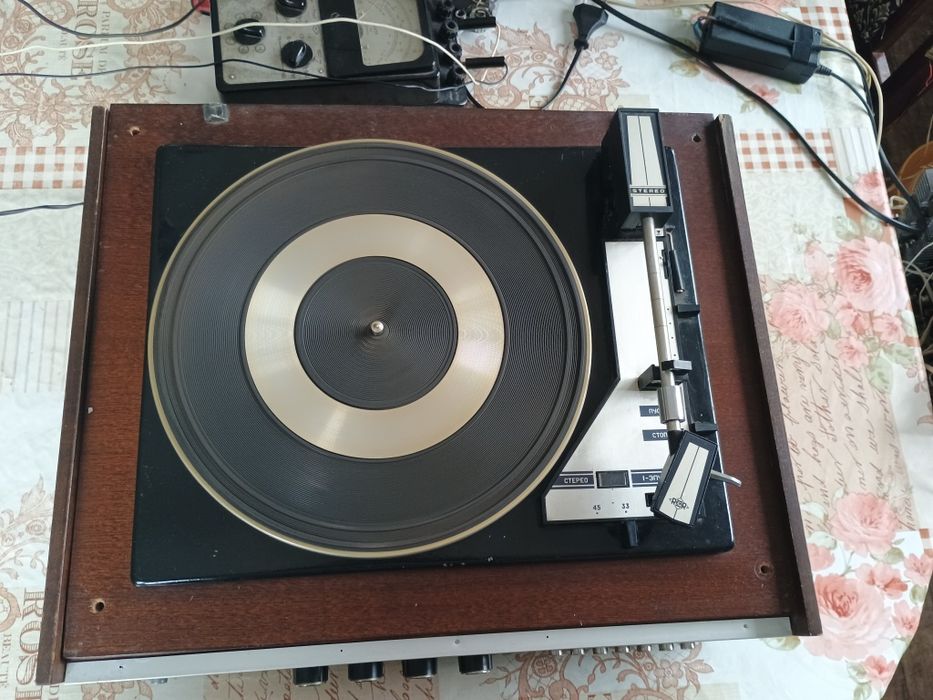 Проигрыватель Акорд 001 стерео