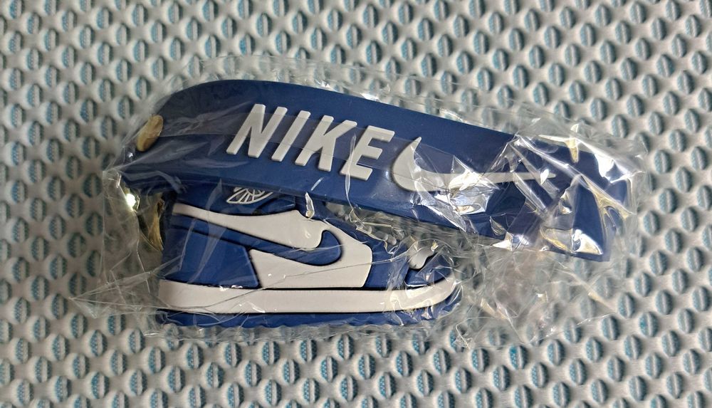 Porta chaves - Ténis Nike - Azul - Novo!