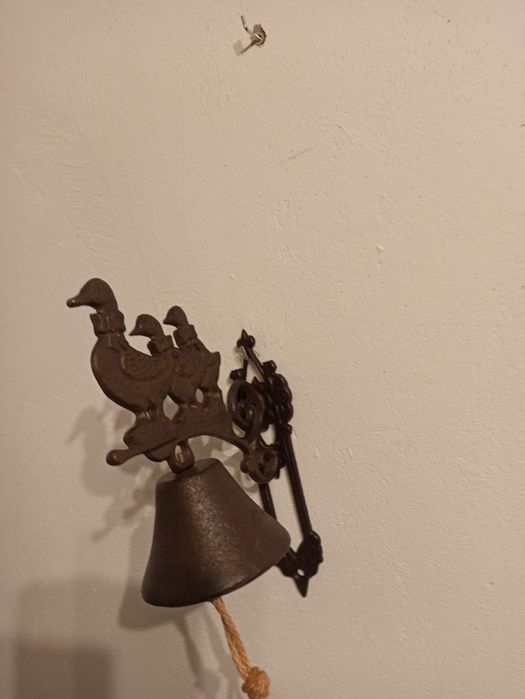 Duży dzwonek żeliwny gąski,kaczki