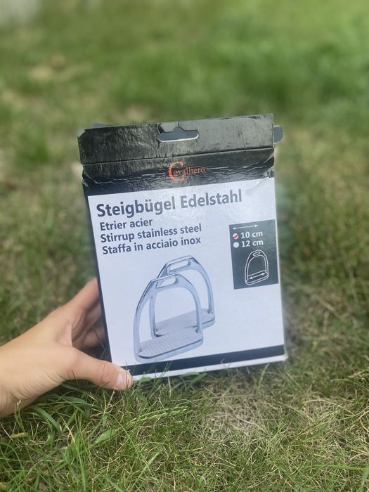 Sprzedan strzemiona nowe nigdy nie uzywane