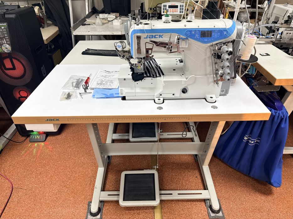 Renderka Dwuigłówka drabinkowa Jack W4-UT 230V 5,6mm AUTOMAT Servo 230