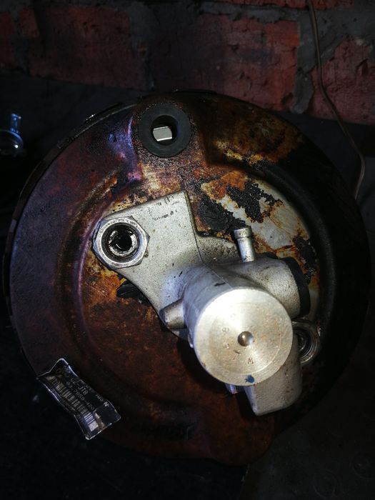 Вакуумный усилитель ауди а 6 98г.