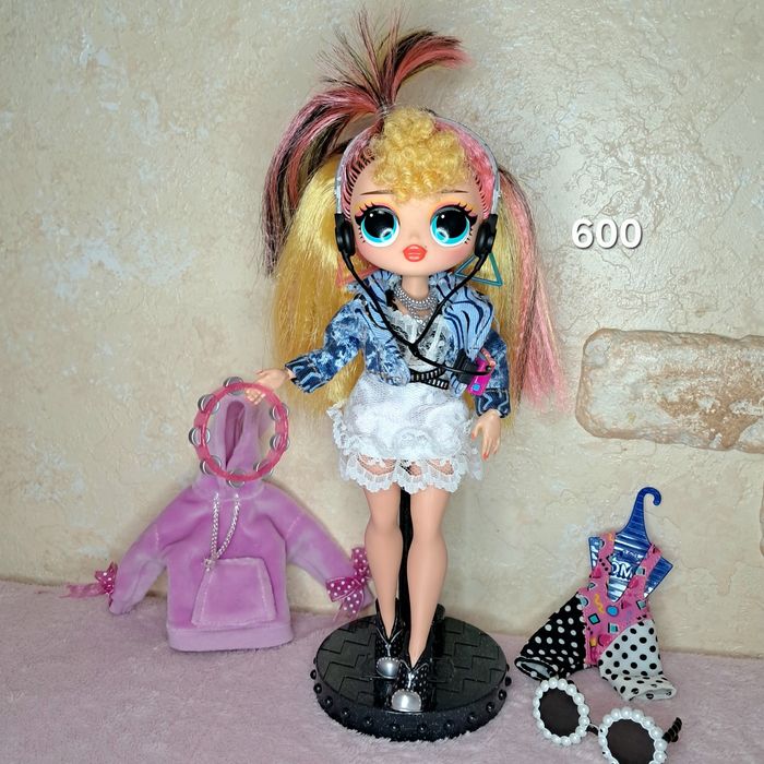 Лялечки LOL OMG MGA в стані нових