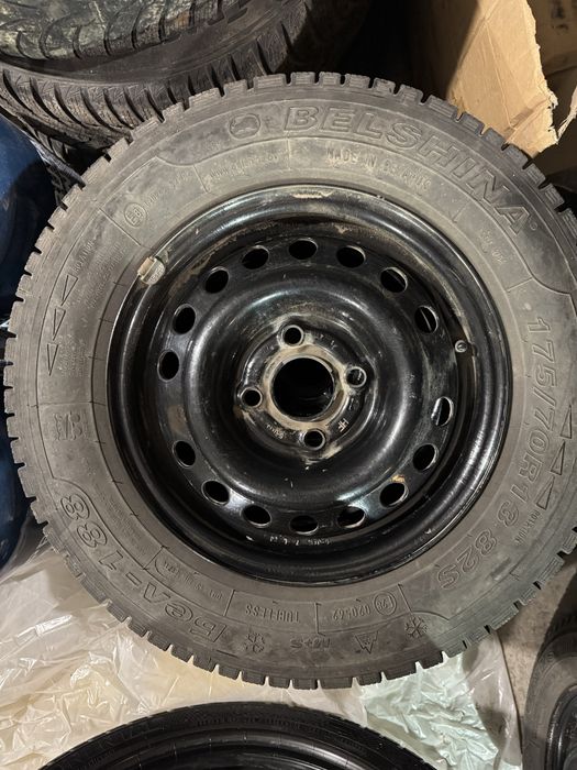Продам комплект колес R13 175/70