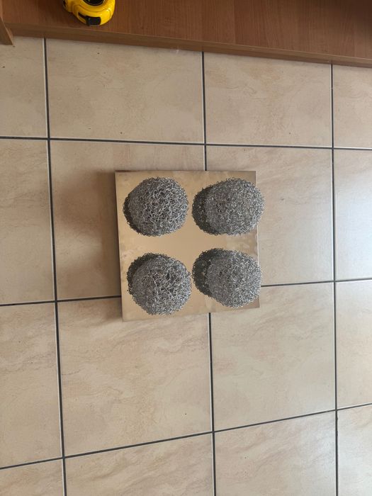 Lampa sufitowa z kulami